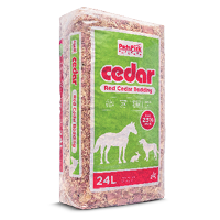 PetsPick® Red Cedar Pet Bedding (5.0 cu ft)